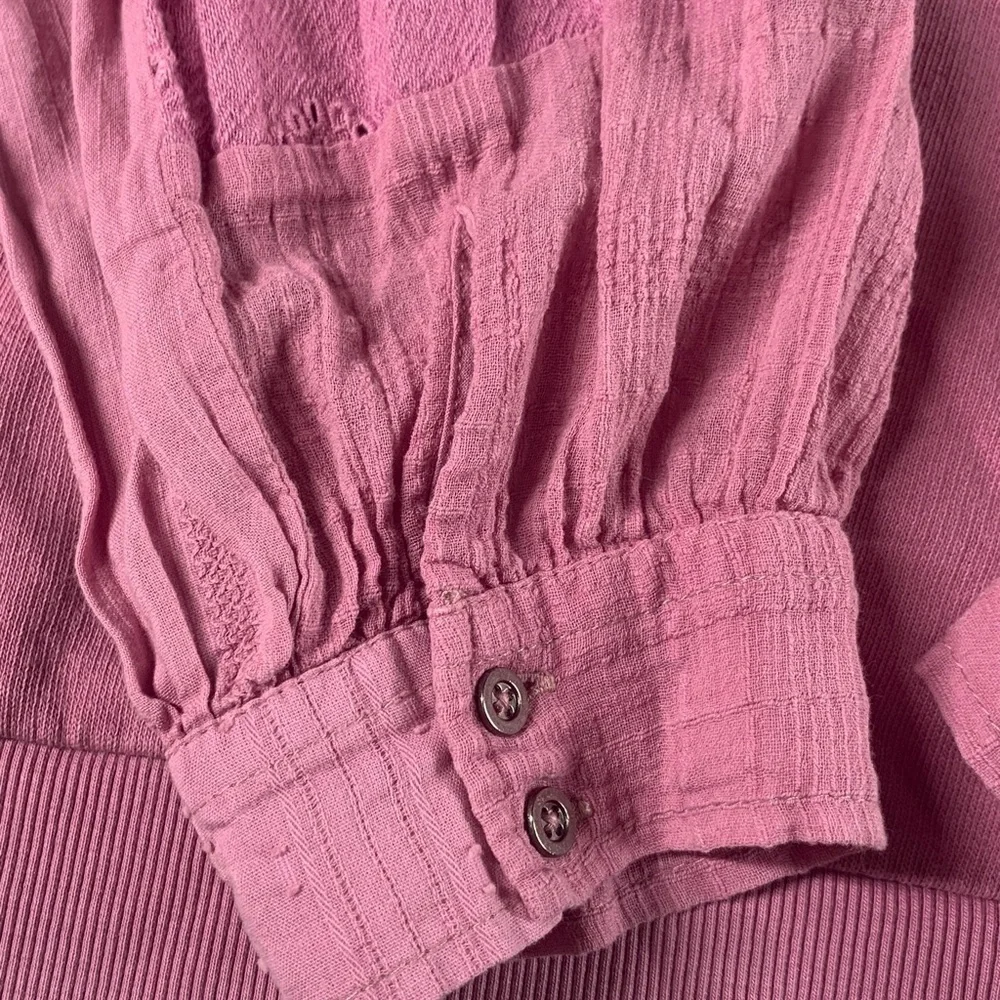 Pilcro pink crewneck sweatshirt with puff embroidered eyelet sleeves size small